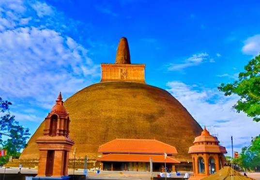 Abhayagiri Stupa — photograph 4