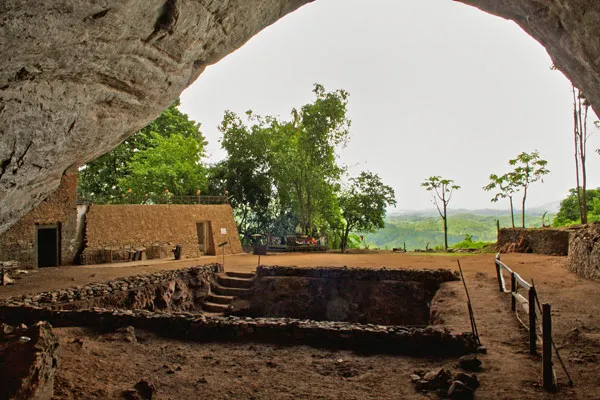 Batadombalena Cave