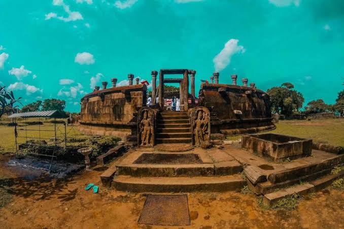 Girihandu Seya — photograph 5