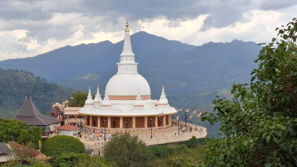 Mahamevnawa Monastery — photograph 1