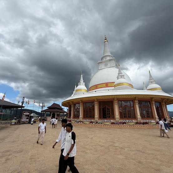 Mahamevnawa Monastery — photograph 2