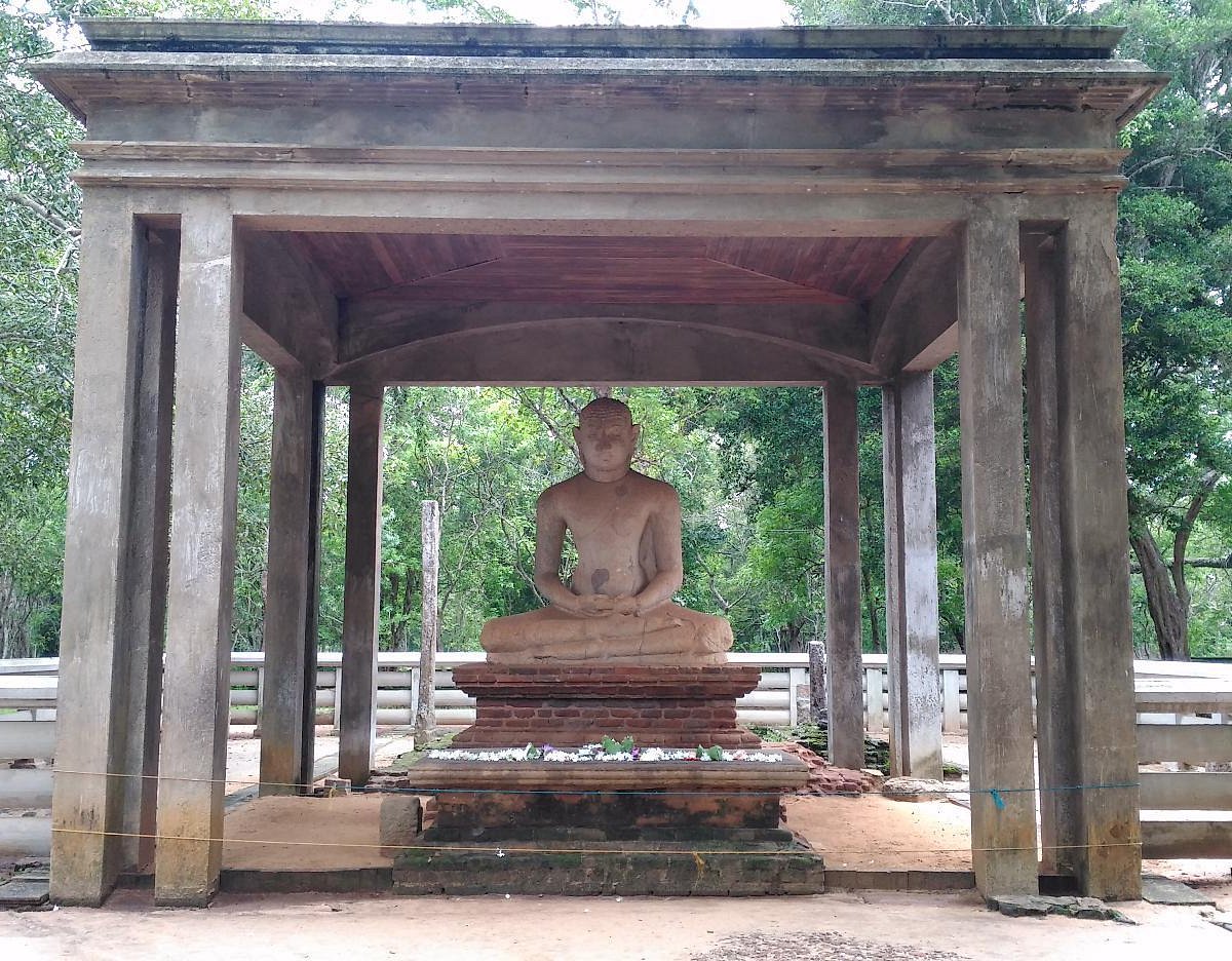 Samadhi Buddha Statue — photograph 3