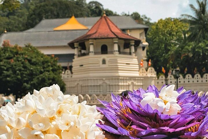 Temple of the Sacred Tooth Relic